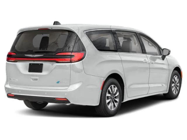 chrysler pacifica phev 2024 2C4RC1S70RR123783 image chrysler pacifica phev 2024 2C4RC1S70RR123783 image
